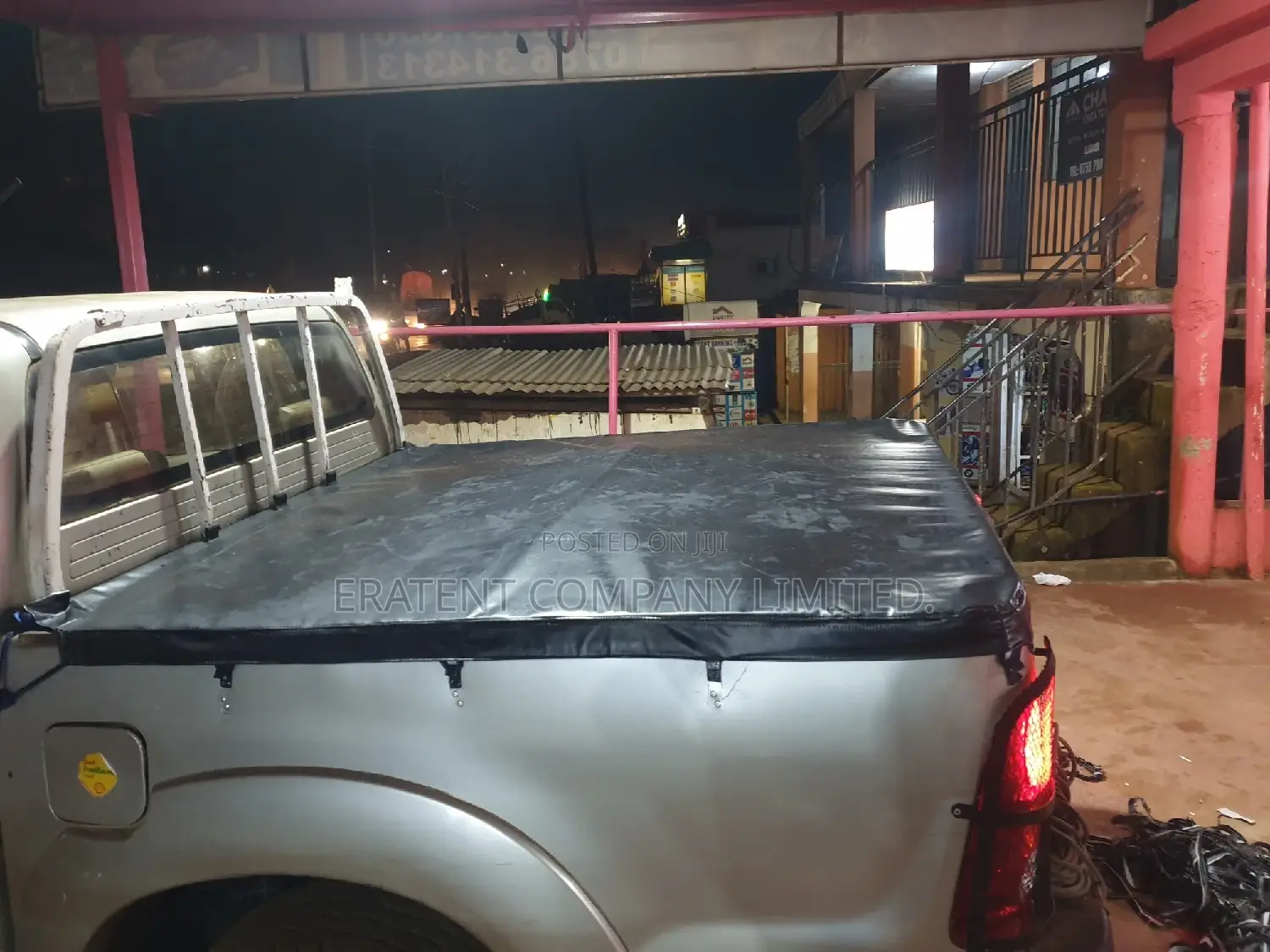 Double Cabin Covers in Strong Materials With Hooks