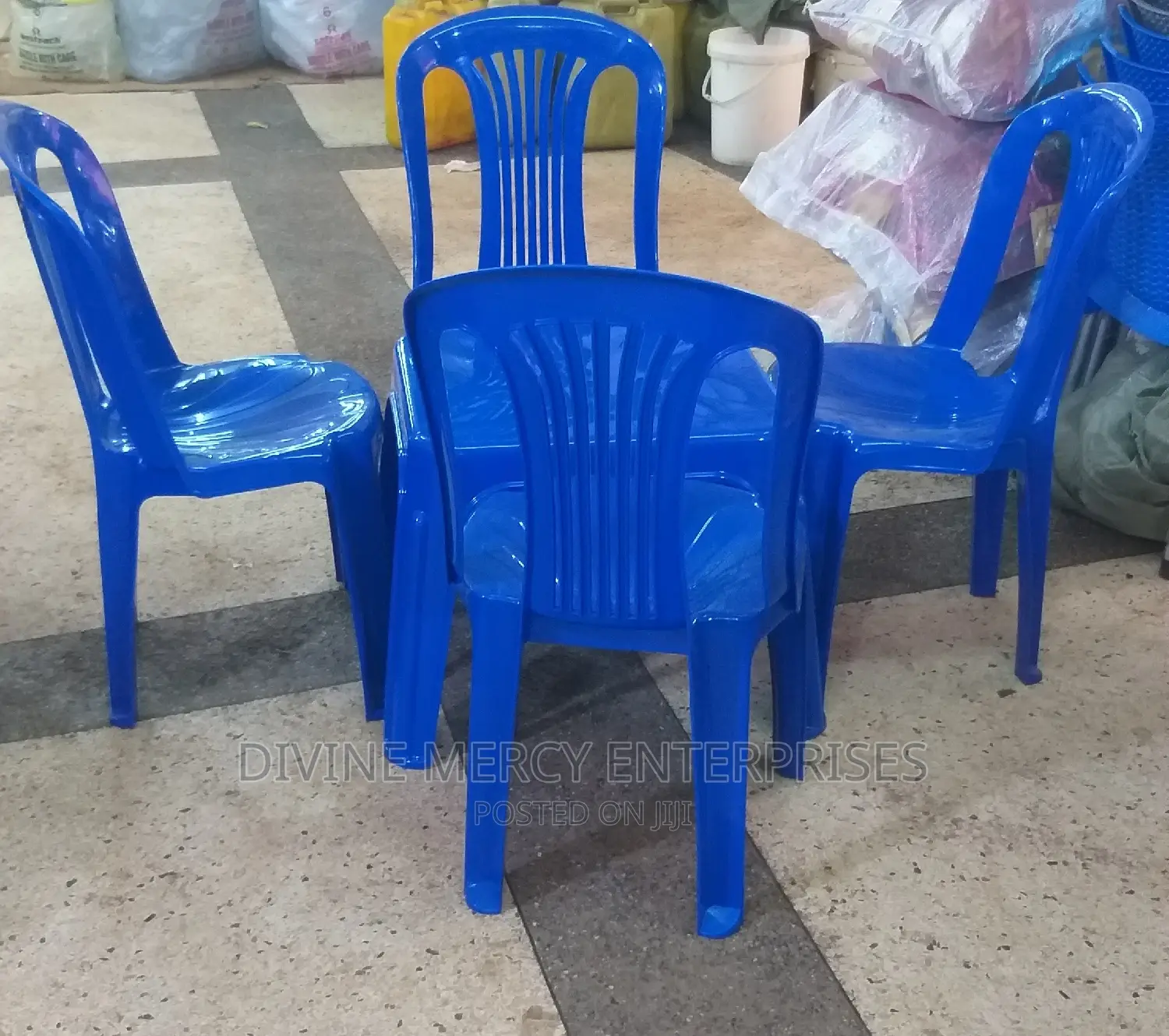 Set of Min Table and Armless Chairs