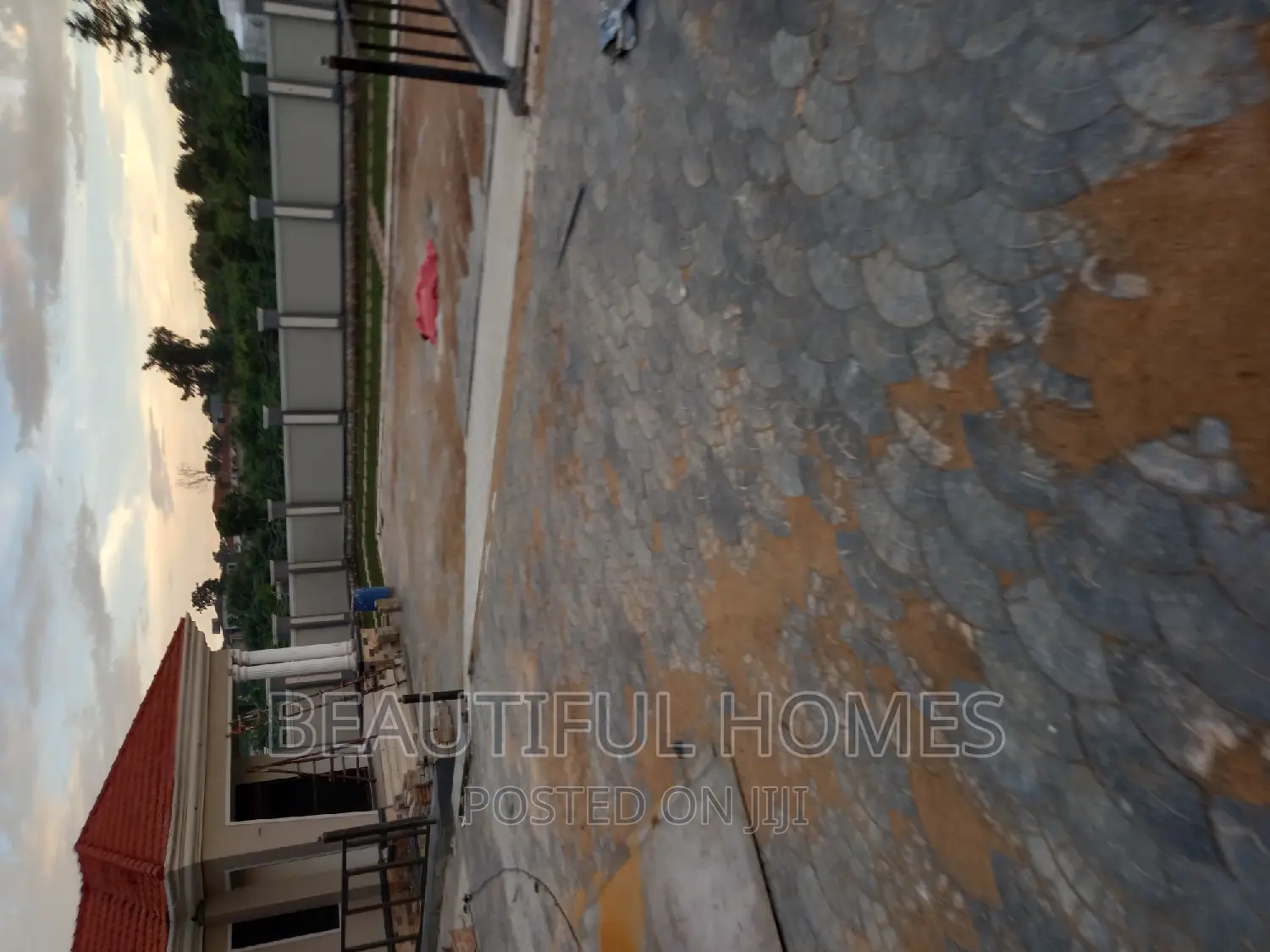 Furnished 6bdrm Mansion in Kira, Nakawa for sale