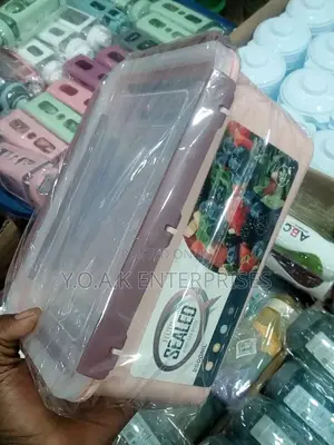 Four Pieces Serving Dish