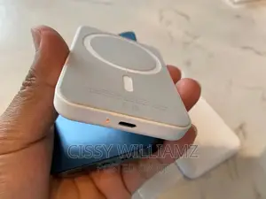 Photo - iPhone Magsafe Portable Battery Pack Wireless Power Bank