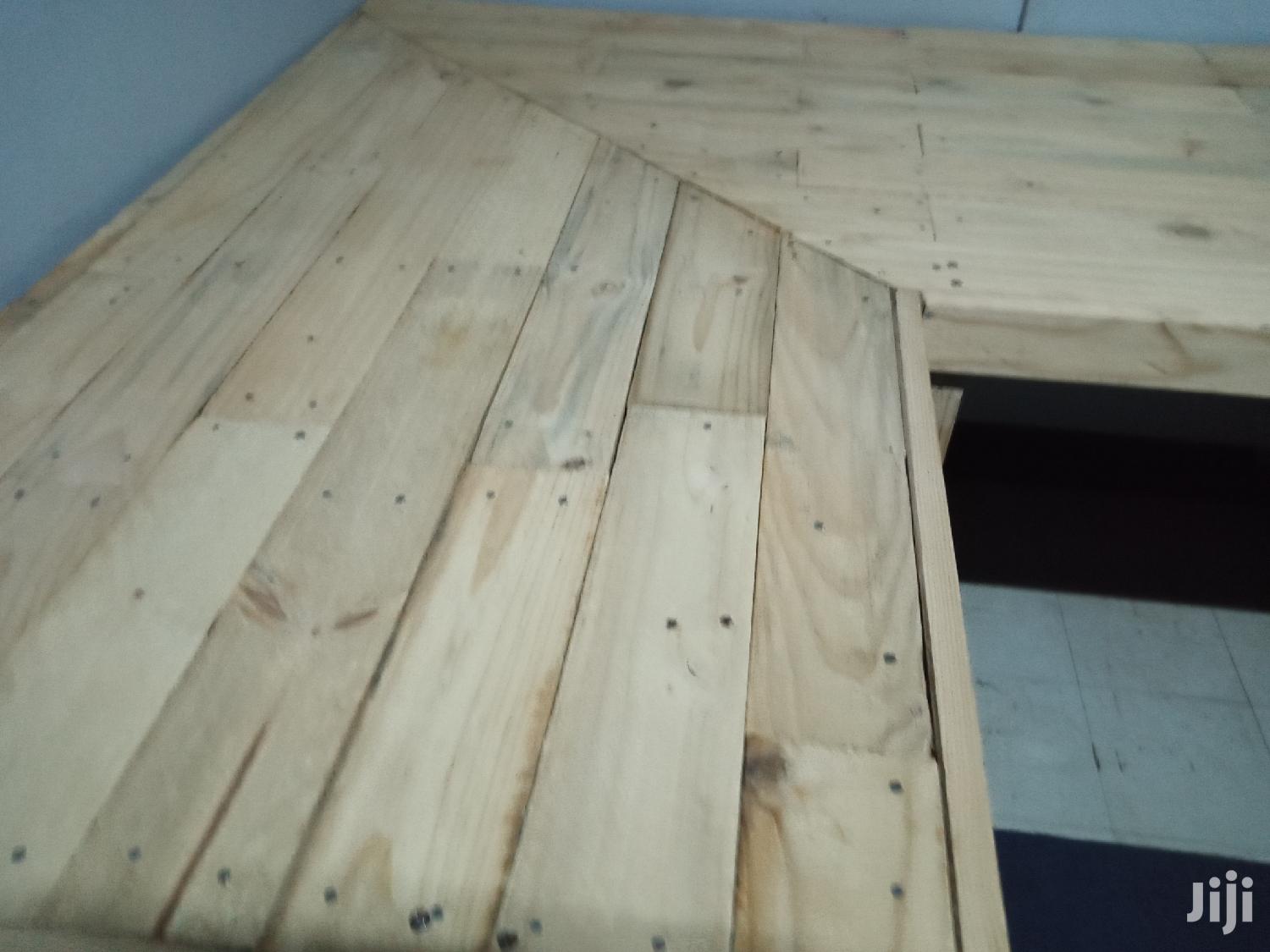 Pallet Table