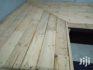 Pallet Table