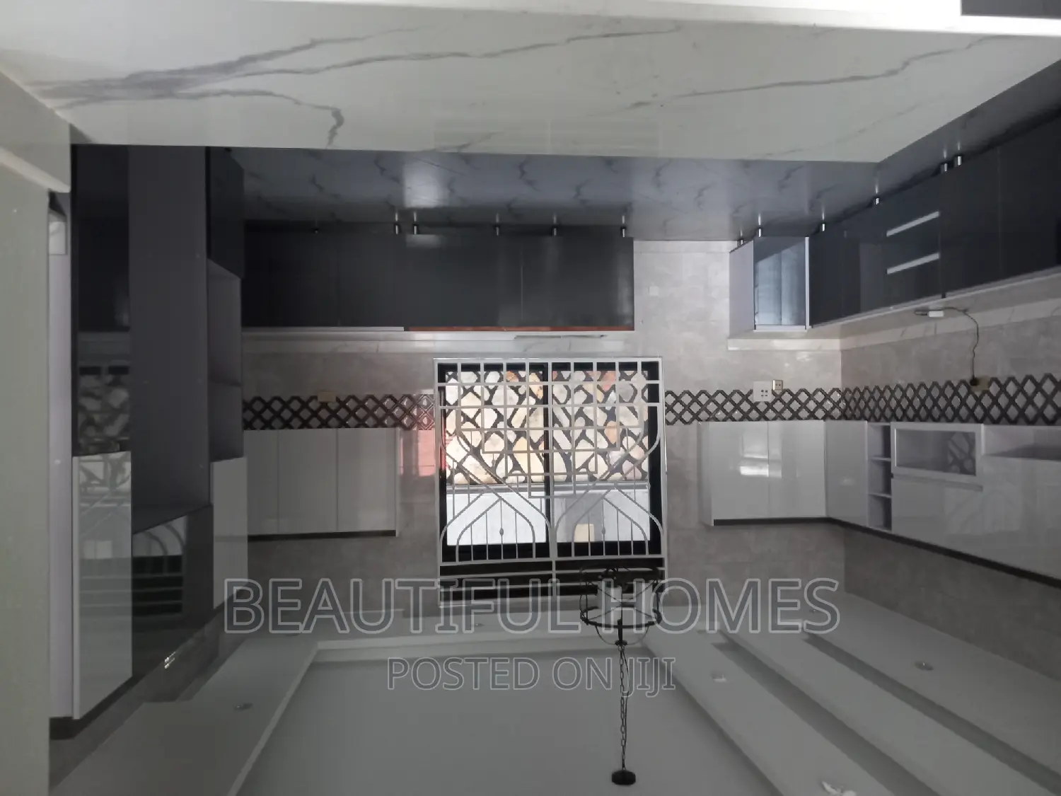 Furnished 6bdrm House in Kira First Class for sale