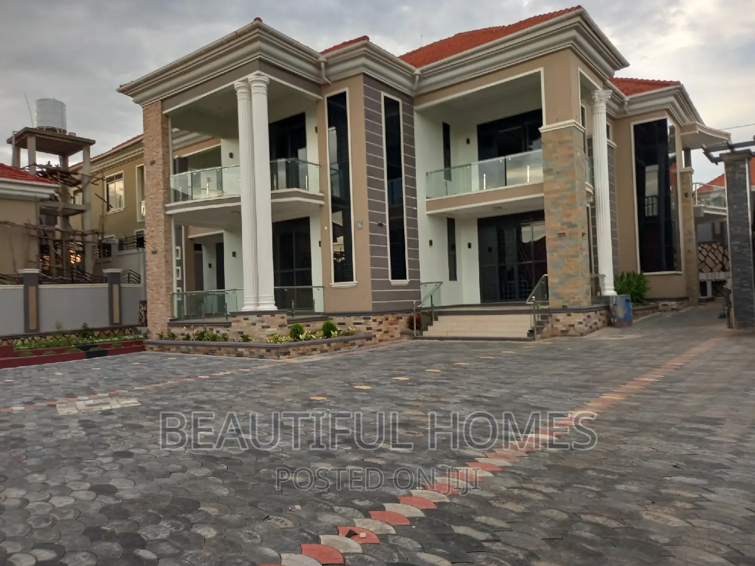 Furnished 6bdrm Duplex in Kira London Estate for sale
