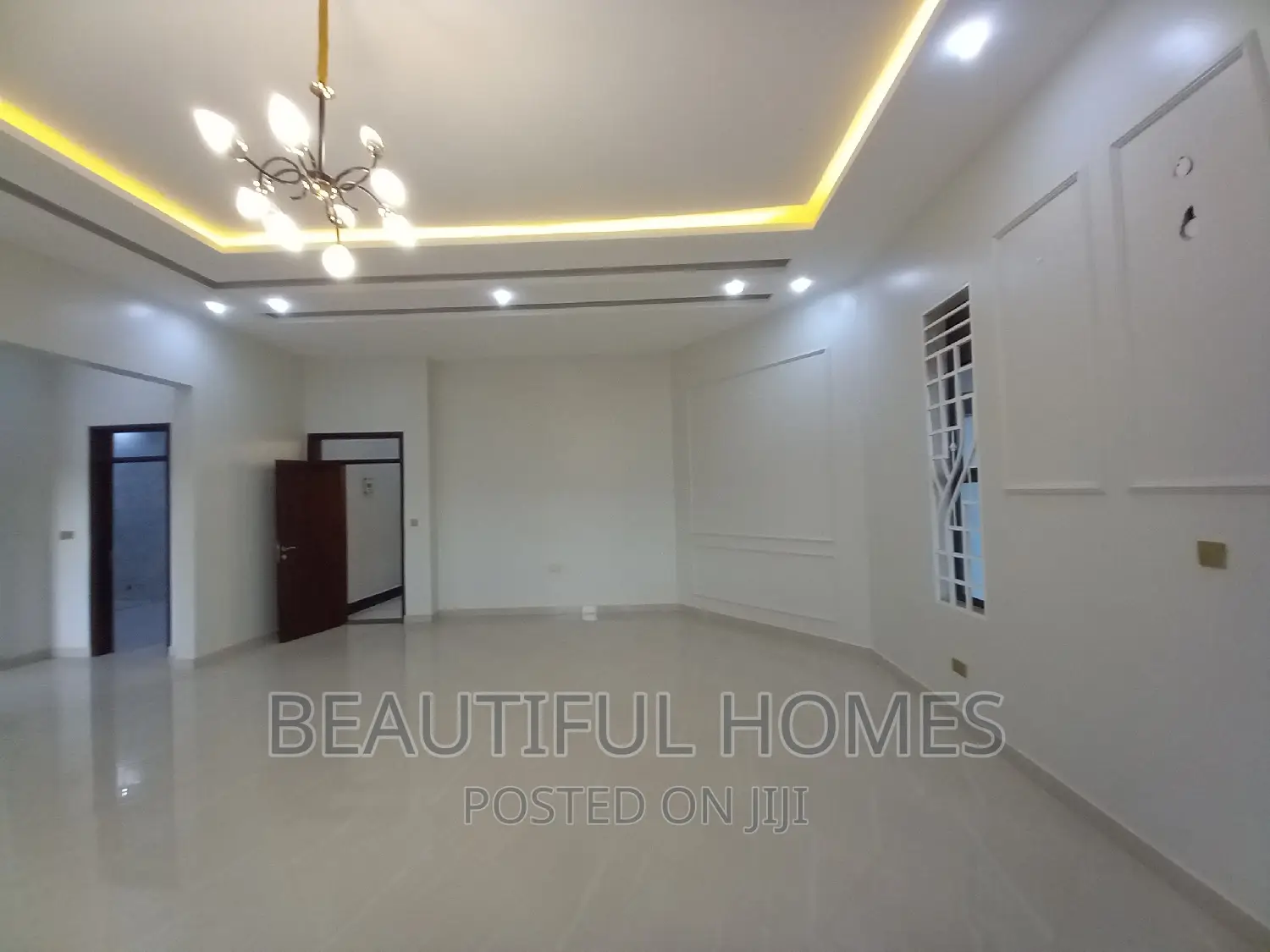Furnished 6bdrm Mansion in Kira for sale