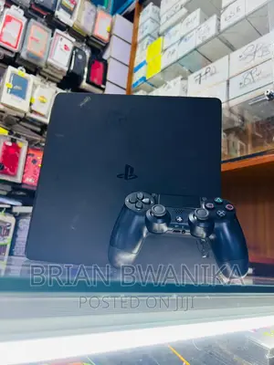 Ps4 Slim With One Pad
