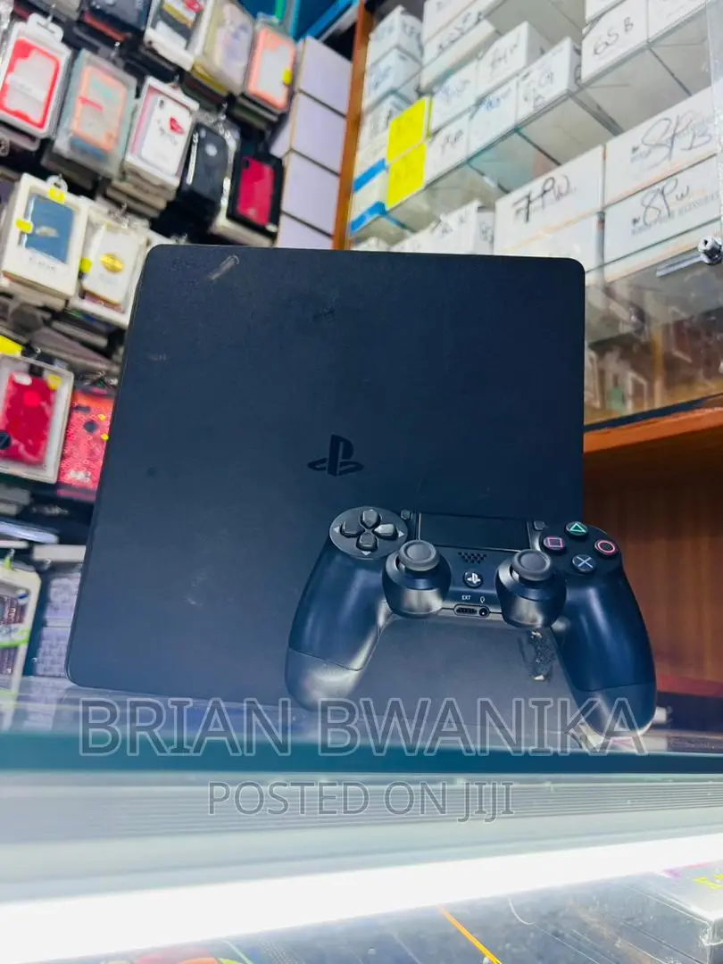 Ps4 Slim With One Pad
