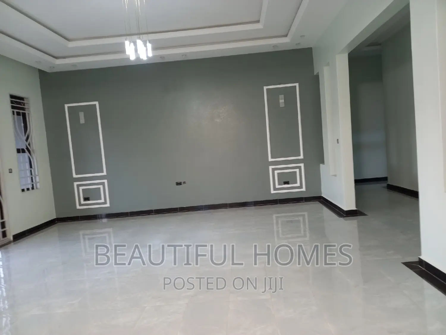 Furnished 5bdrm Maisonette in Kira for sale