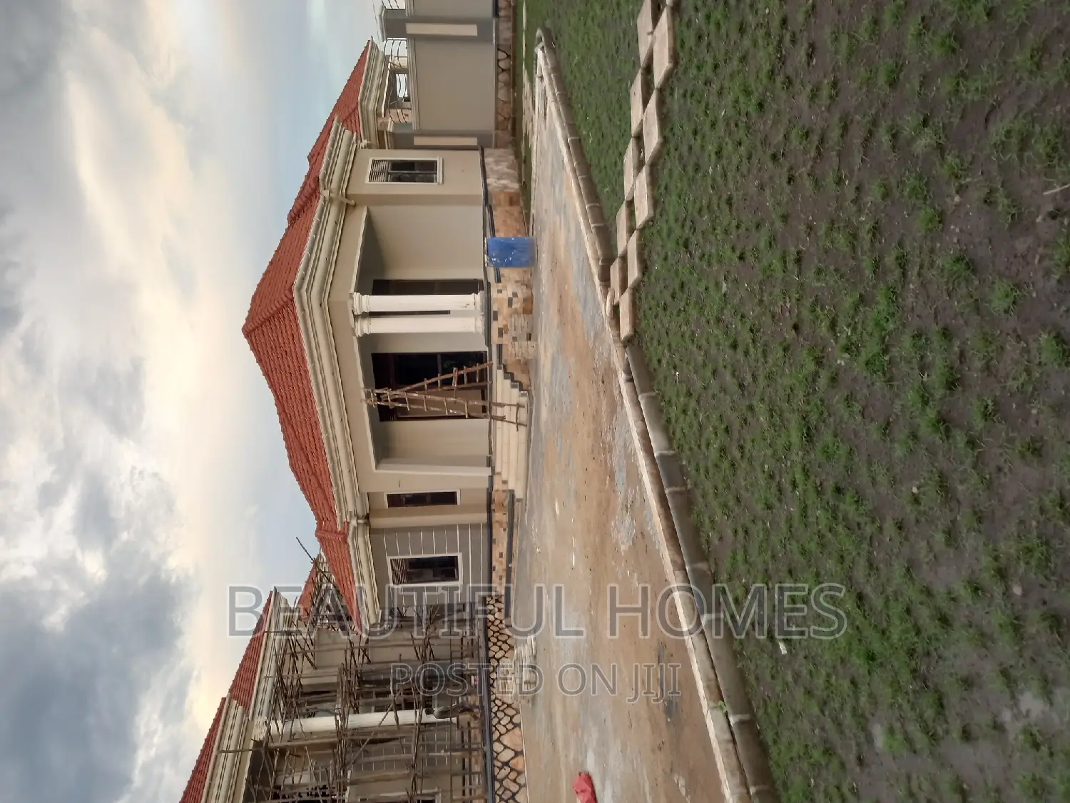 Furnished 6bdrm Mansion in Kira for sale