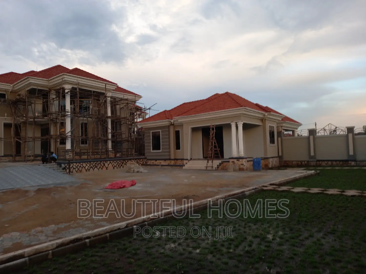 Furnished 6bdrm Mansion in Kira for sale