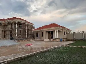 Furnished 6bdrm Mansion in Kira for sale