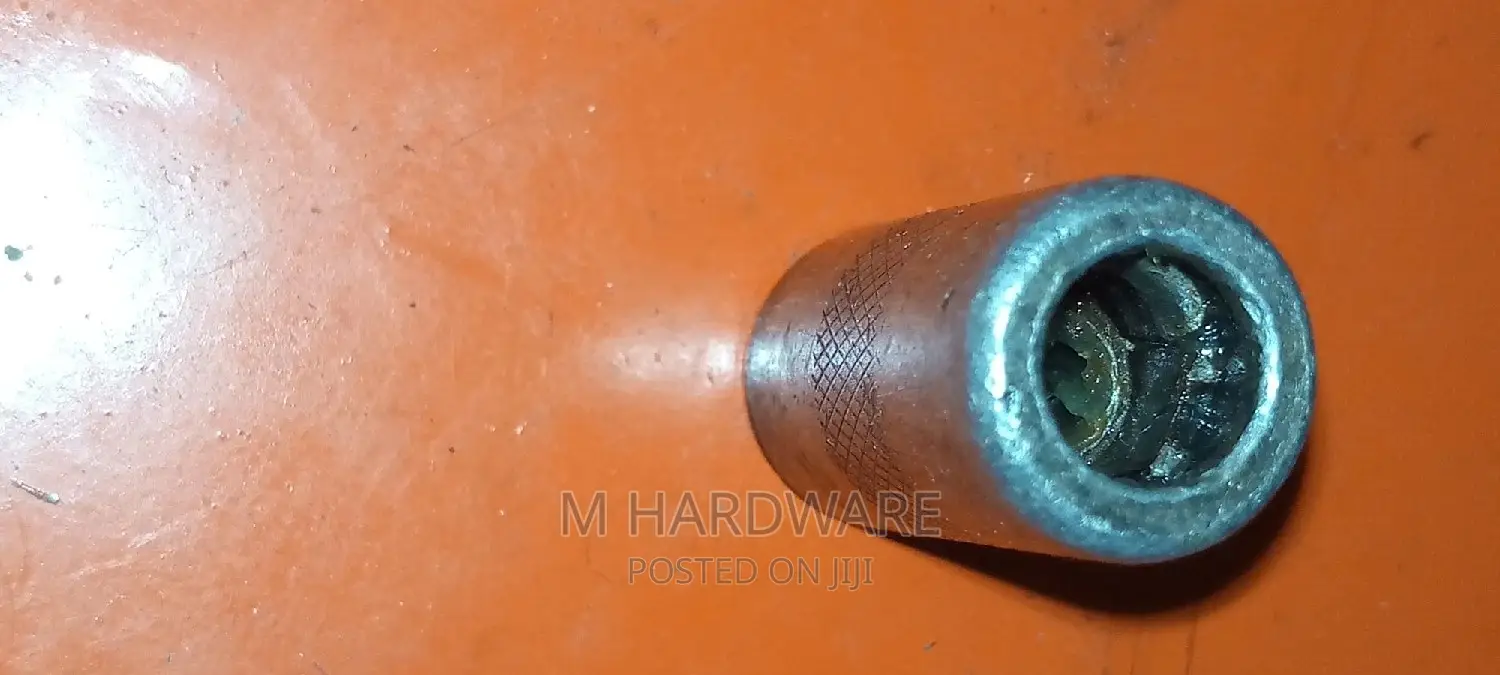 Grease Buckets,Nipples and Grease Gun Horse Pipes