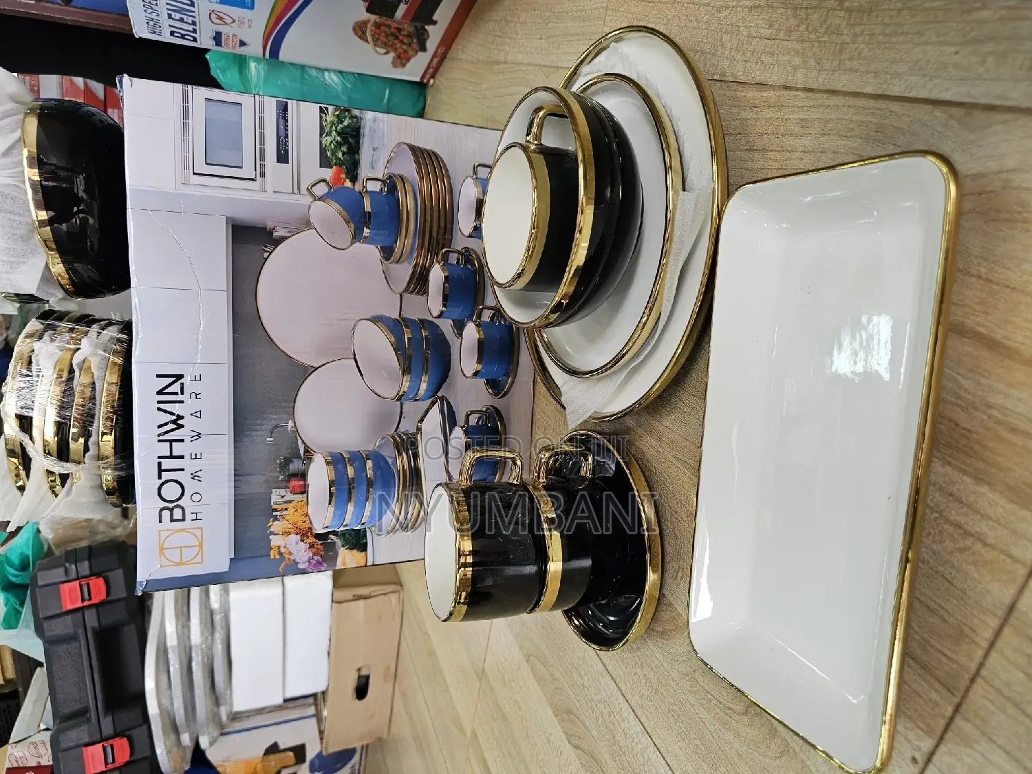 Golden Dinner Set