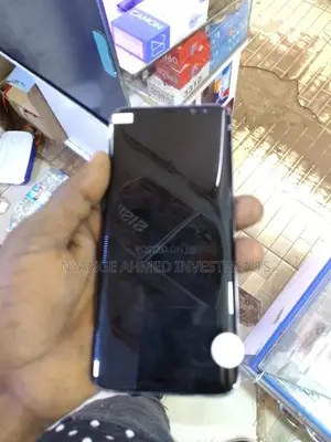 Photo - Samsung Galaxy S8 Plus 64 GB Gray