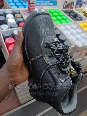 Safety Shoes.