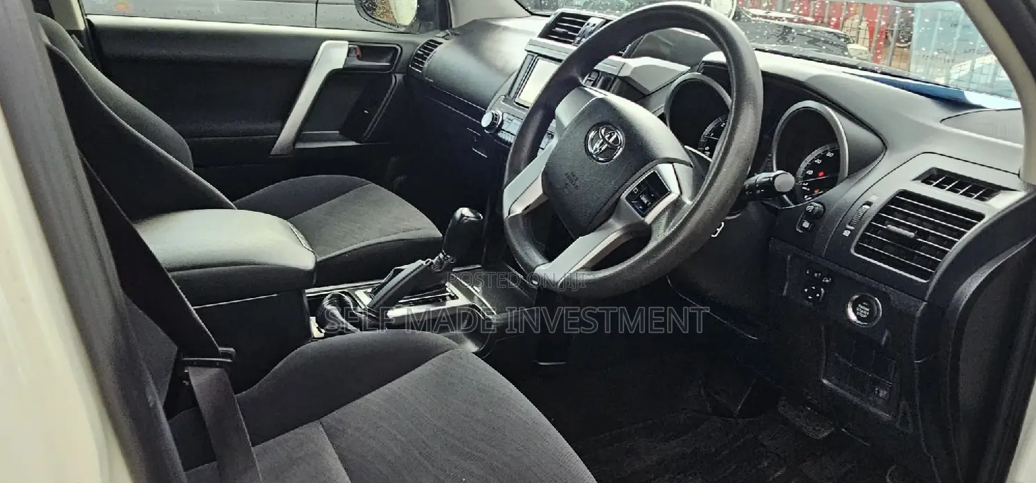 Toyota Land Cruiser Prado 2015 White