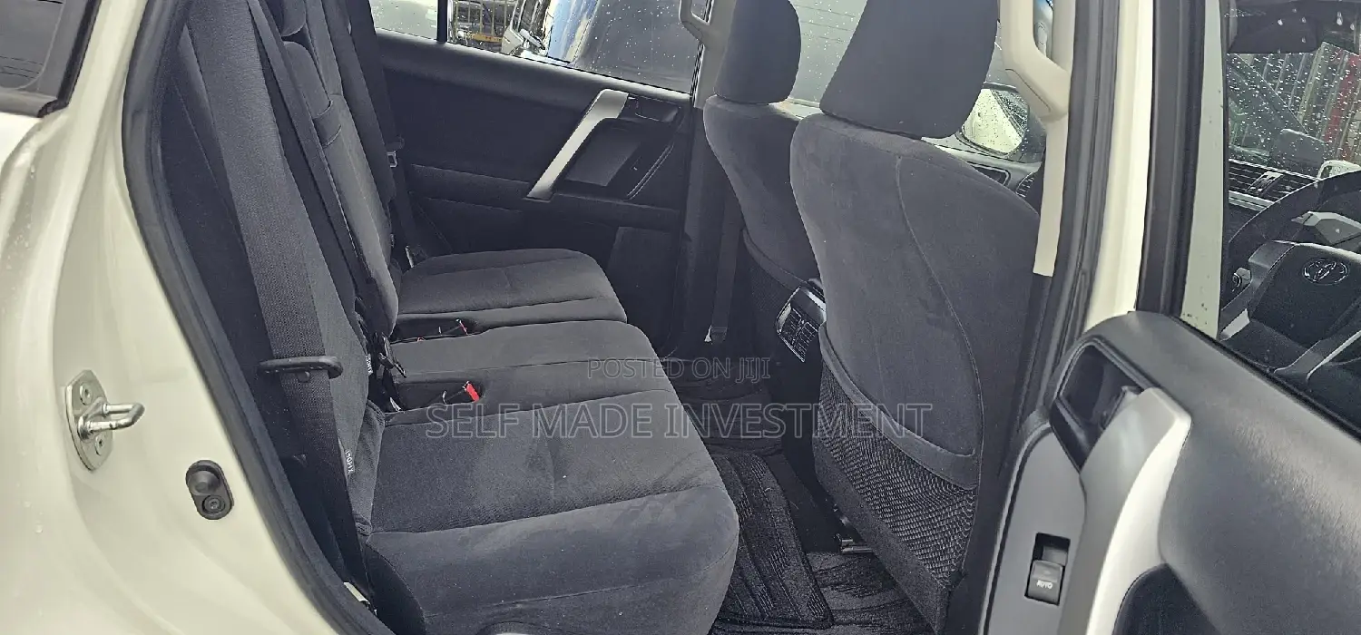 Toyota Land Cruiser Prado 2015 White