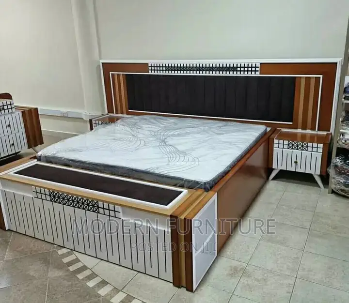 Wooden Bed of 6 X 6 Feet Order With On