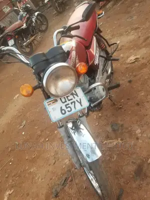 Bajaj Boxer 2016 Red