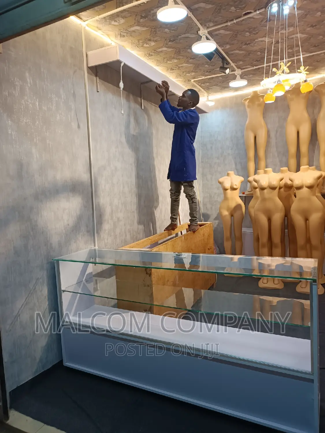 Business/ Boutique Shop Interior Decoration and Design