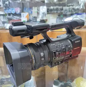 Sony HXR-NX5U NXCAM Professional Camcorder