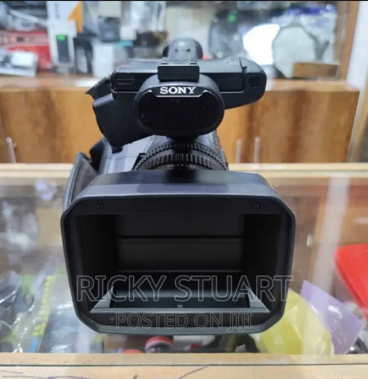 Sony HXR-NX5U NXCAM Professional Camcorder