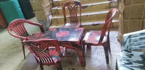 Set of Min Rectangular Table and Armless Chairs