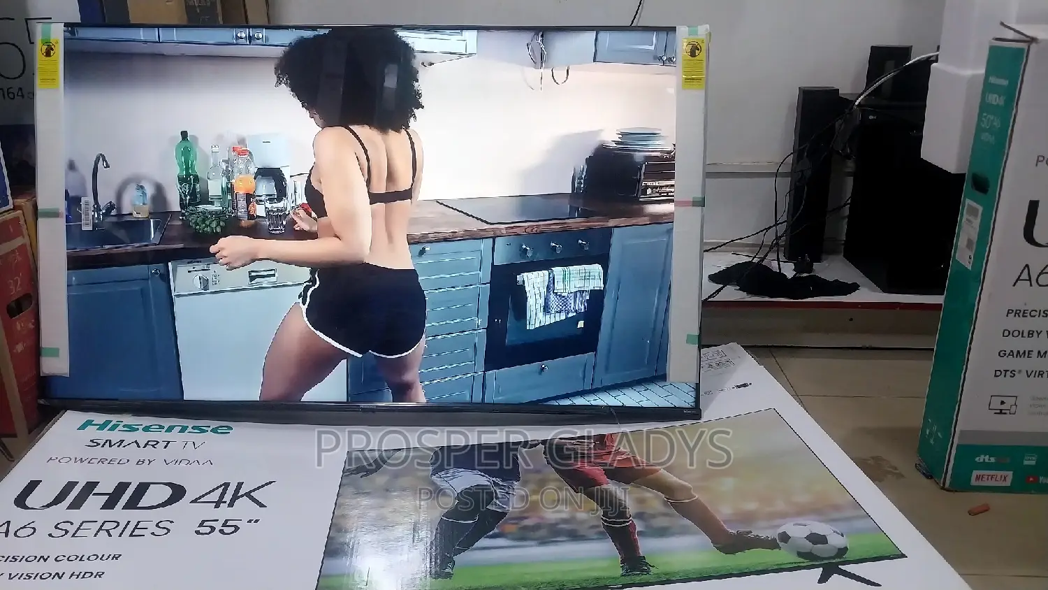 Hisense 55 Smart Uhd Flat Screen Flameless.