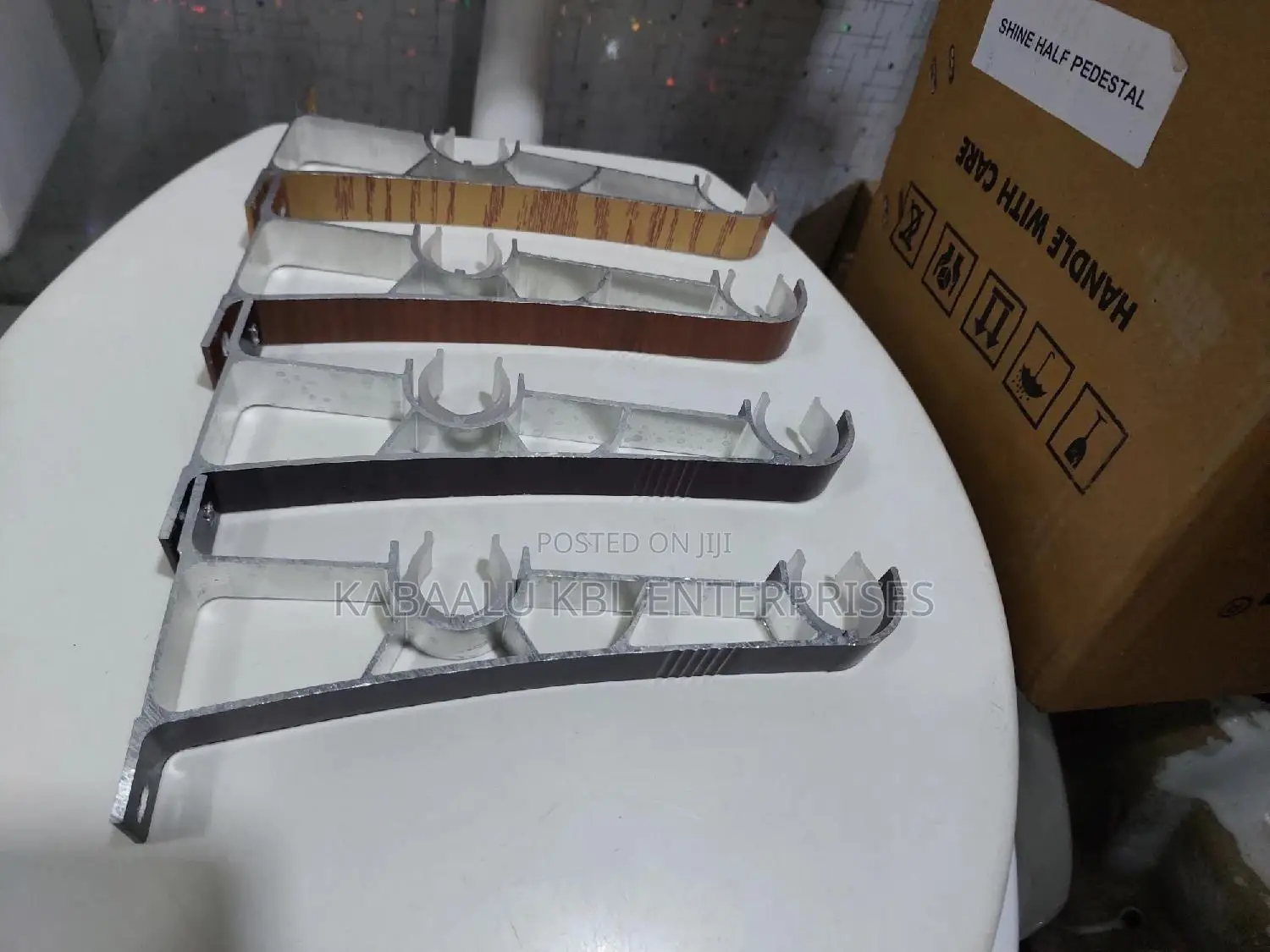 Aluminium Curtain Rod Holders ( Pair) for Plastic Pipes