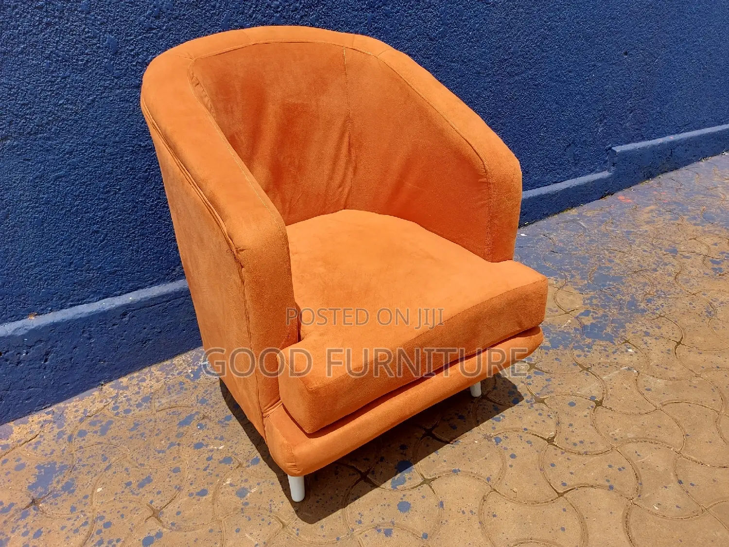 Lovable Wing Chair