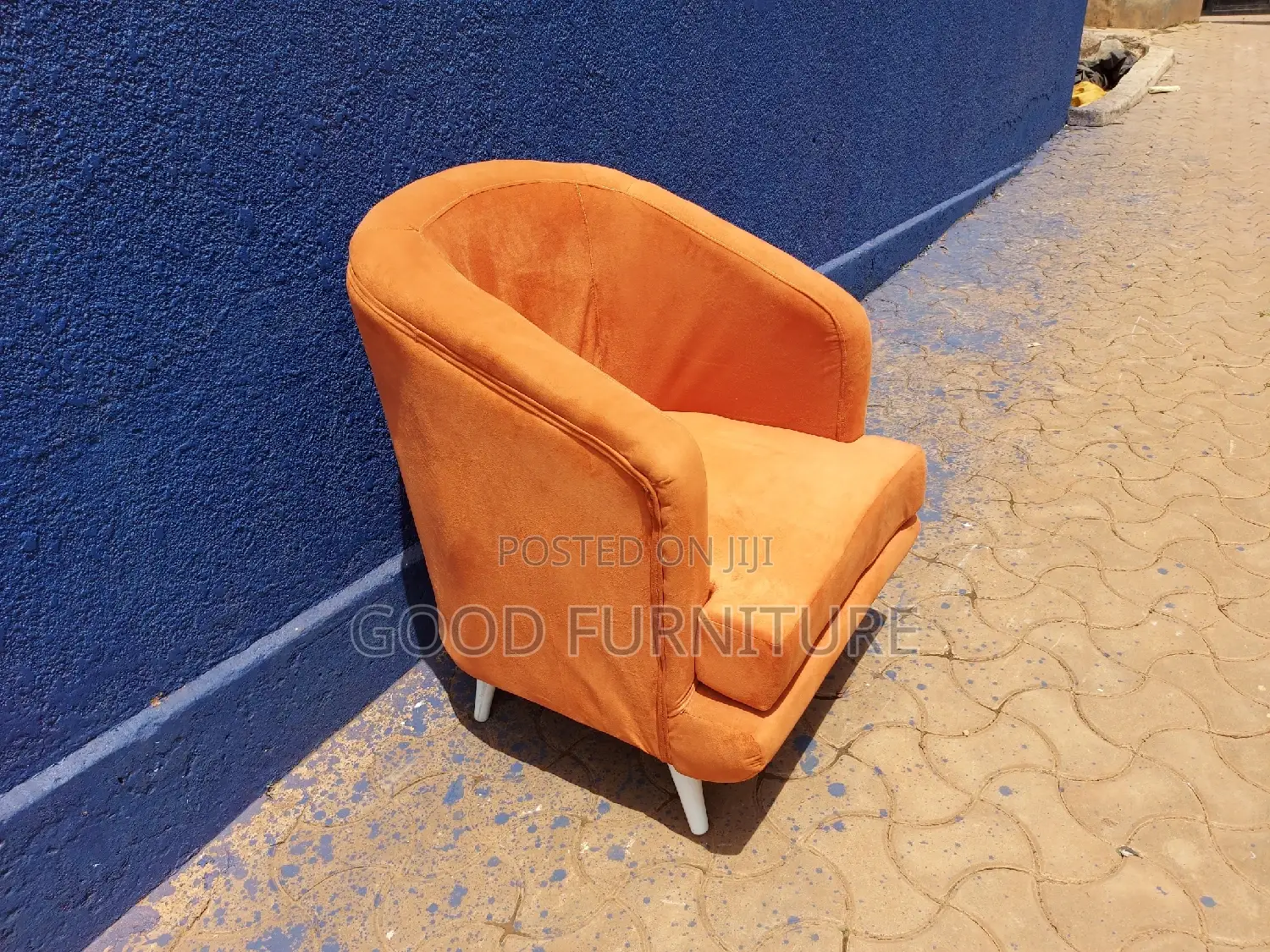 Lovable Wing Chair