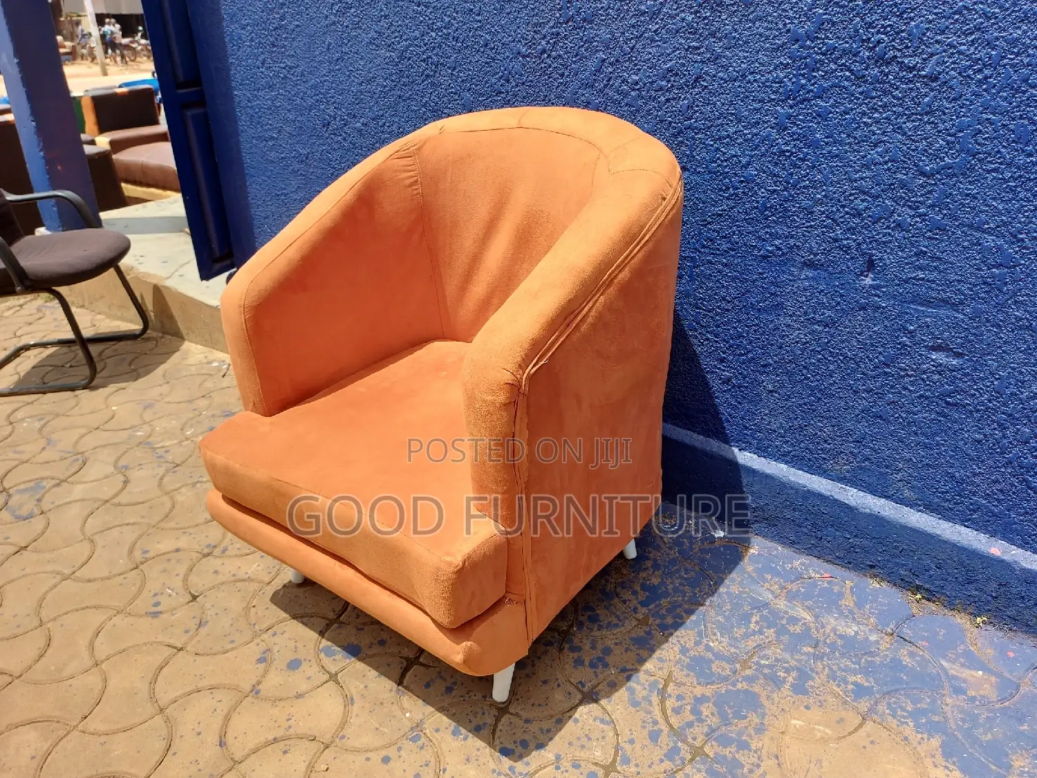 Lovable Wing Chair