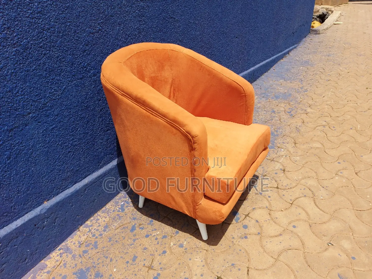 Lovable Wing Chair