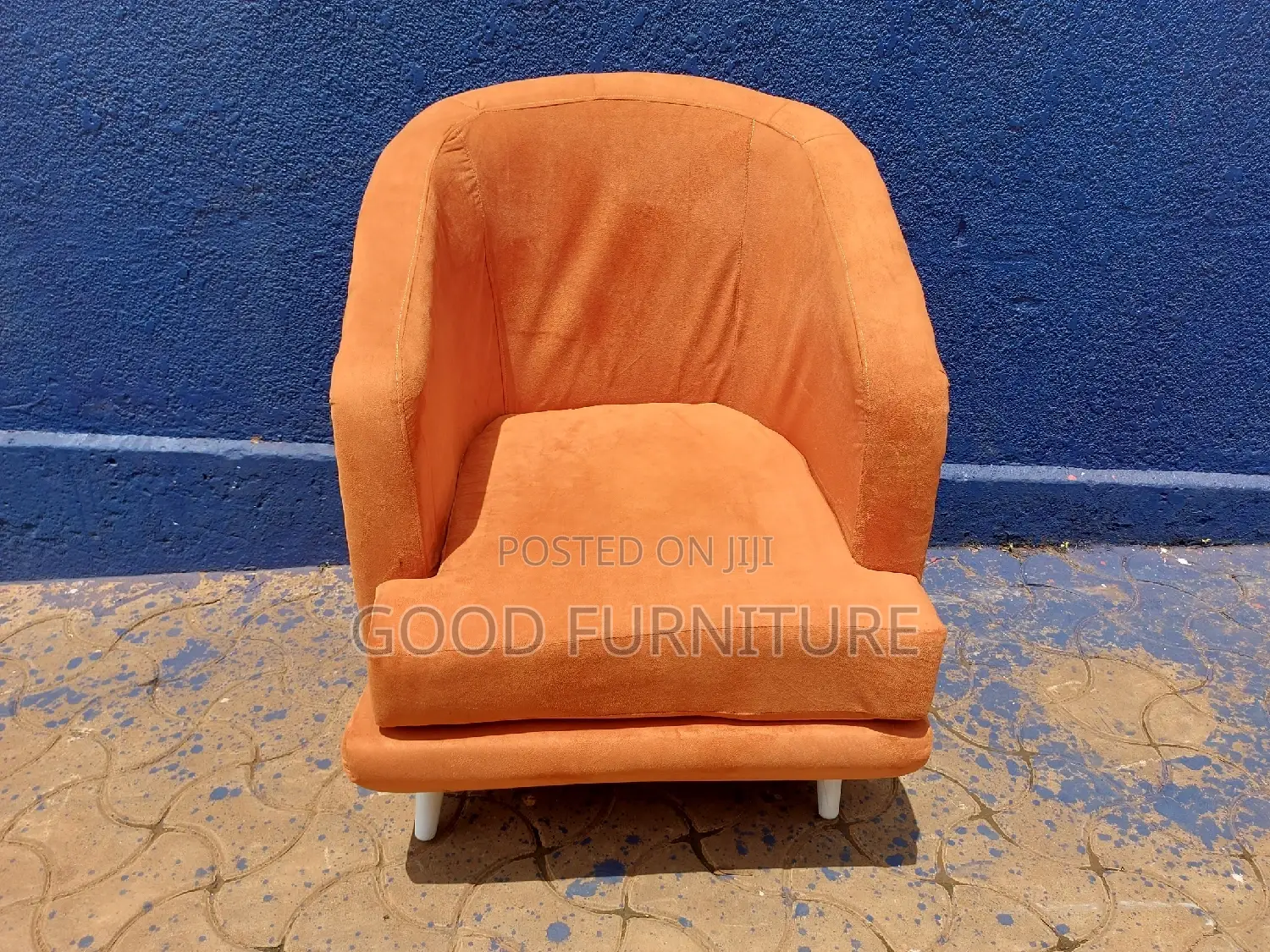 Lovable Wing Chair