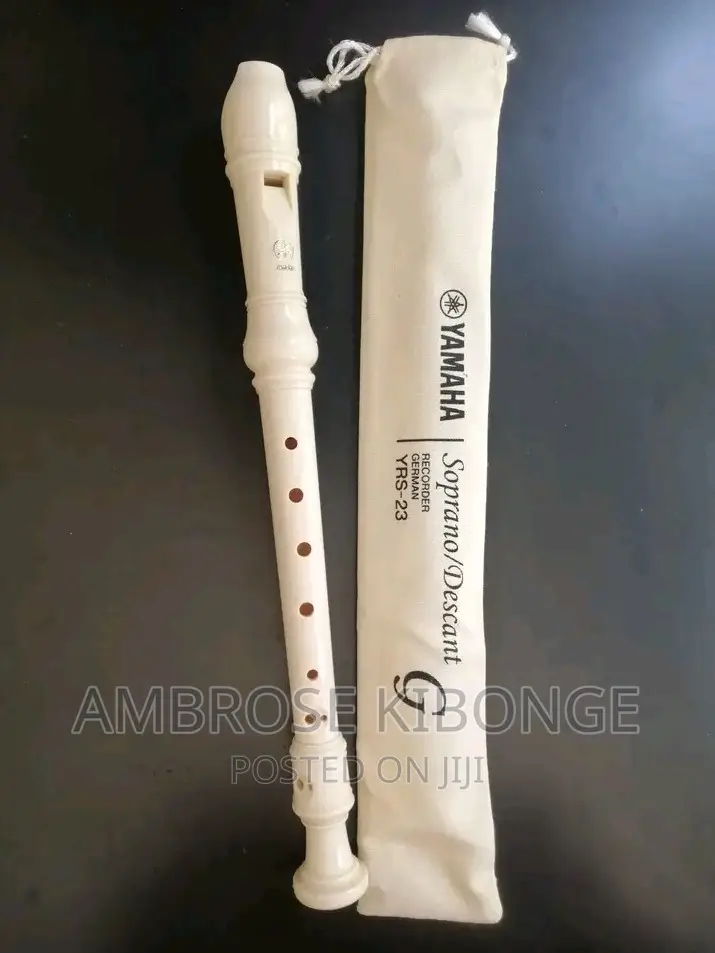 YAMAHA YRS-23 Soprano/Descant Recorder Flute Straight.