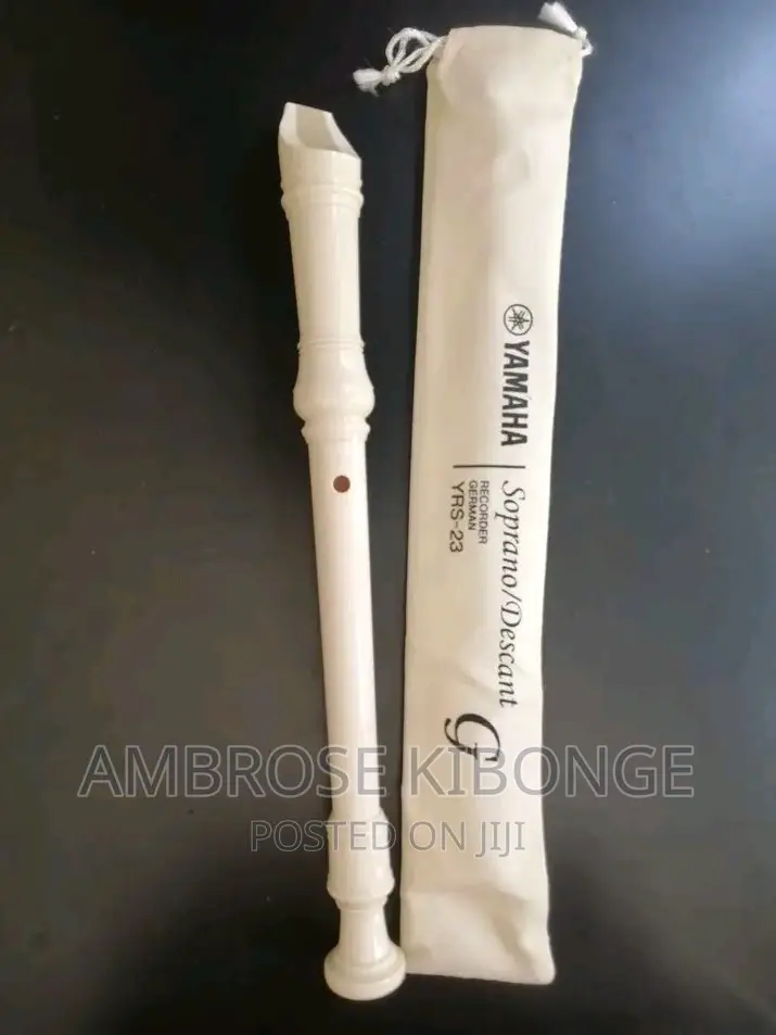 YAMAHA YRS-23 Soprano/Descant Recorder Flute Straight.