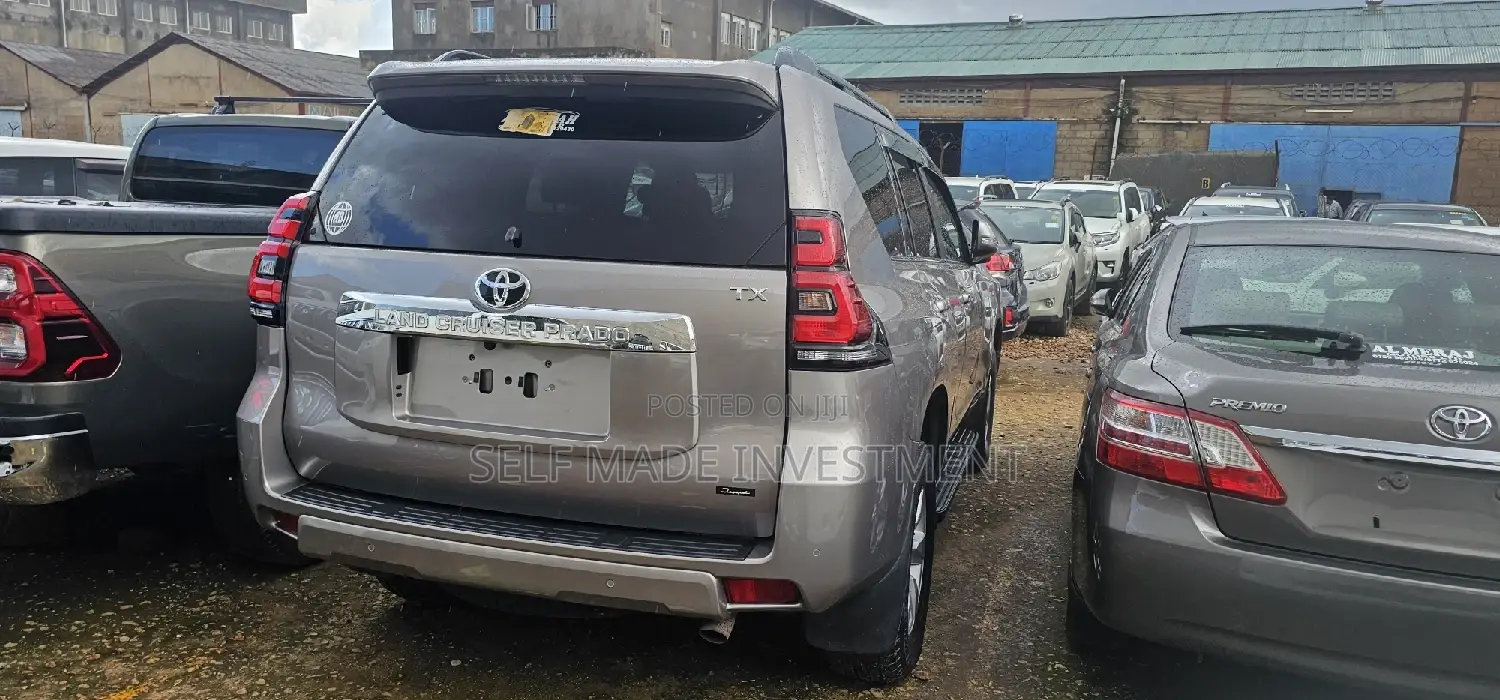 Toyota Land Cruiser Prado 2020 Gray