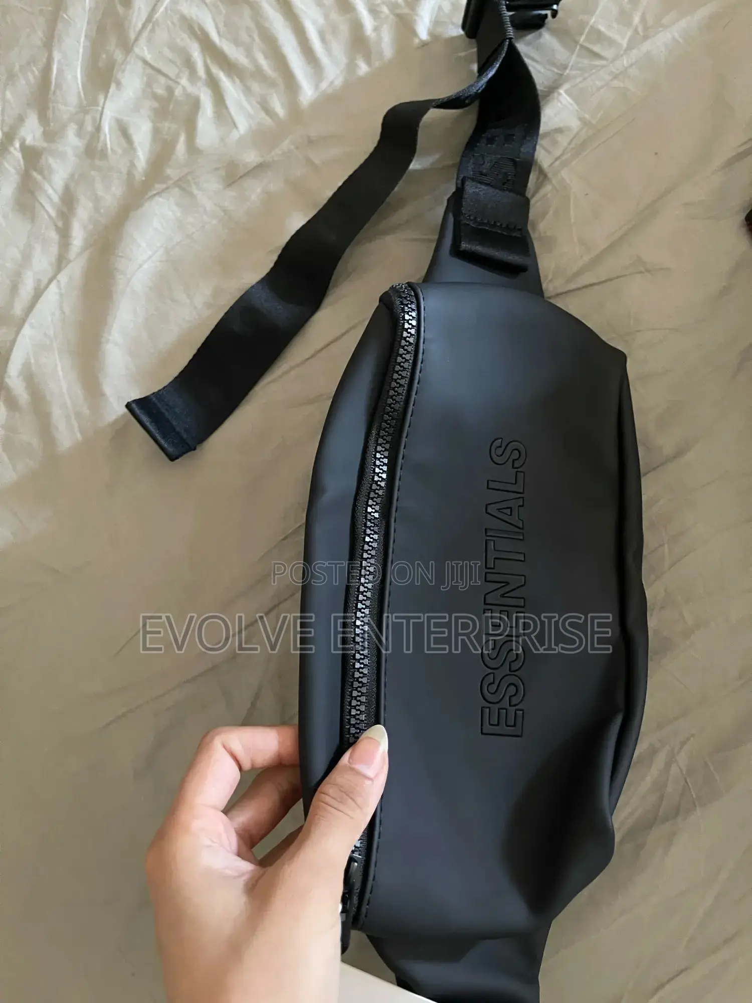 ESSENTIALS Chest Bag For Men/Women Casual Fashion Crossbody
