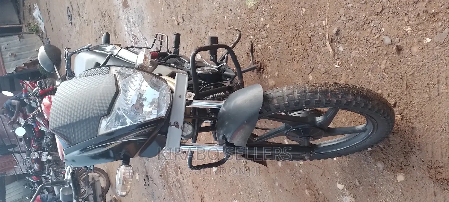 Mahindra Gusto 125 2020 Black