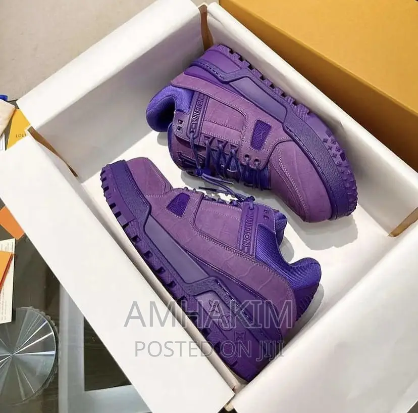 New Louis Vuitton Sneakers in Stock