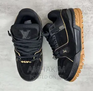 New Louis Vuitton Sneakers in Stock