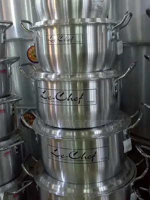 Heavy Duty Aluminum Cookware Sizable Le -Chef Saucepans