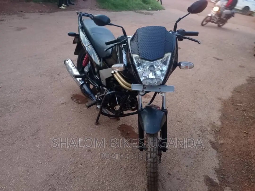 Mahindra Centuro 2017 Black
