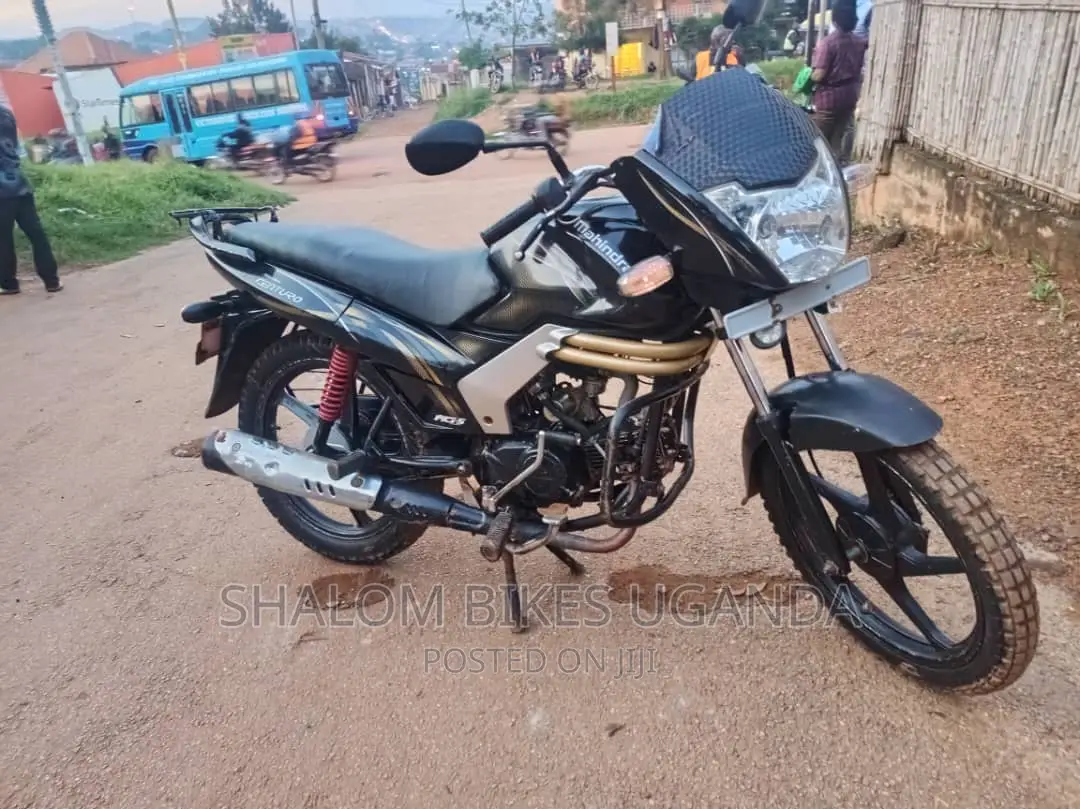 Mahindra Centuro 2017 Black