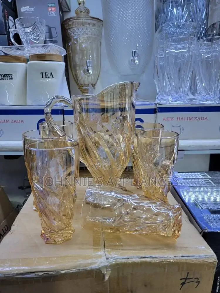 Juice Jug en Glasses Gold Color 6pics Glass