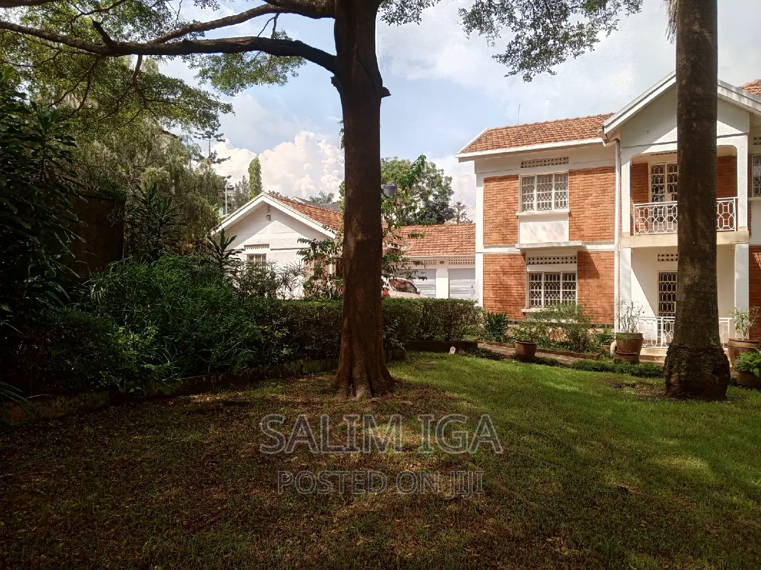 4bdrm Duplex in Kololo Property, Central Division for sale