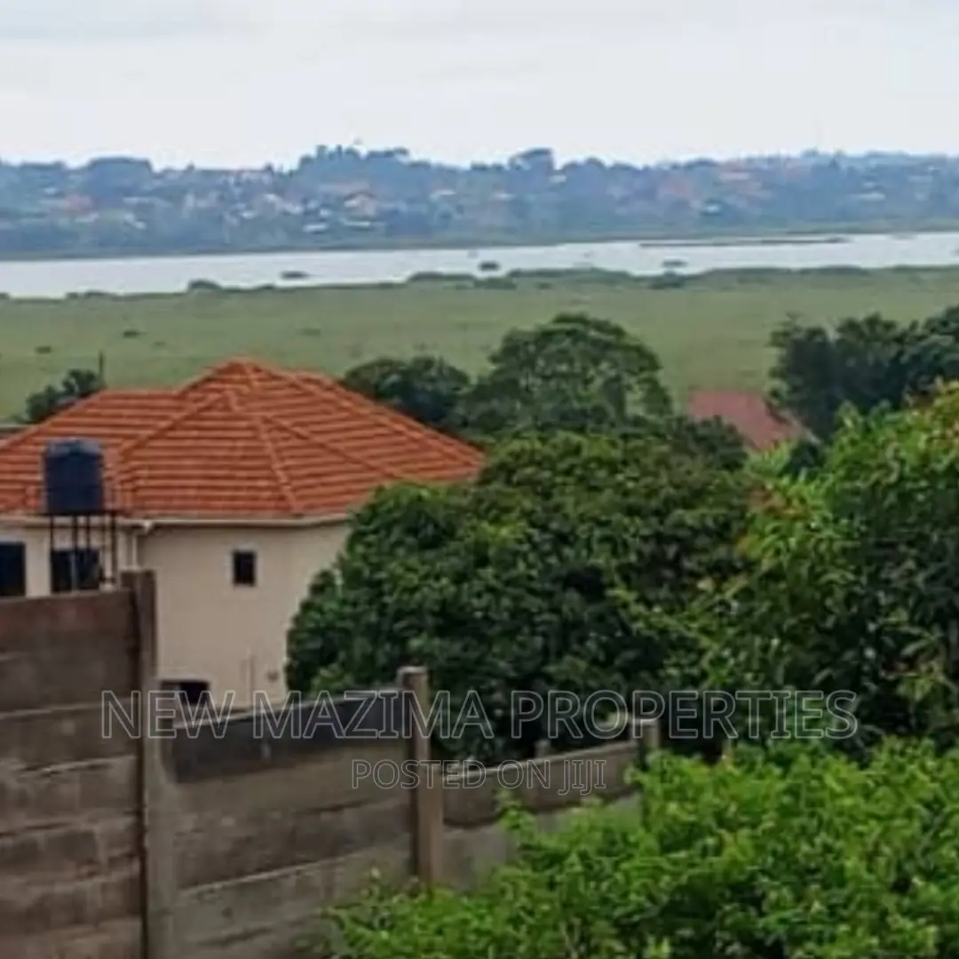 25 Decimals Quicksale in Heart of Lutembe Near Lutembe Beach