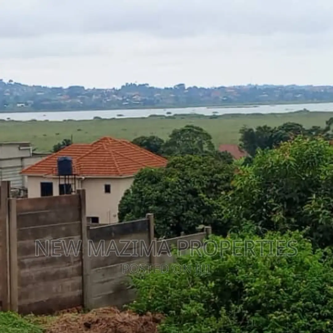 25 Decimals Quicksale in Heart of Lutembe Near Lutembe Beach