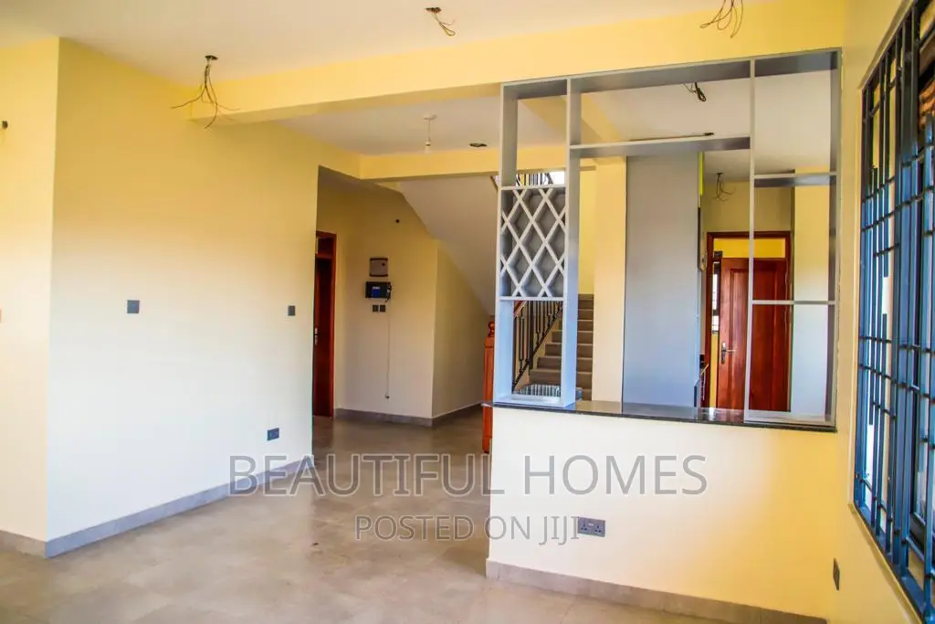 Furnished 6bdrm Mansion in Bwebajja Entebbe, Central Division for sale